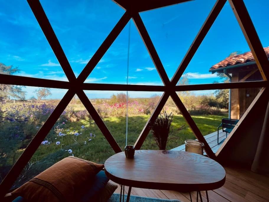 Dome Insolite Cedre Jacuzzi Et Petits Dejeuners Inclus Lagraulet-du-Gers Bagian luar foto